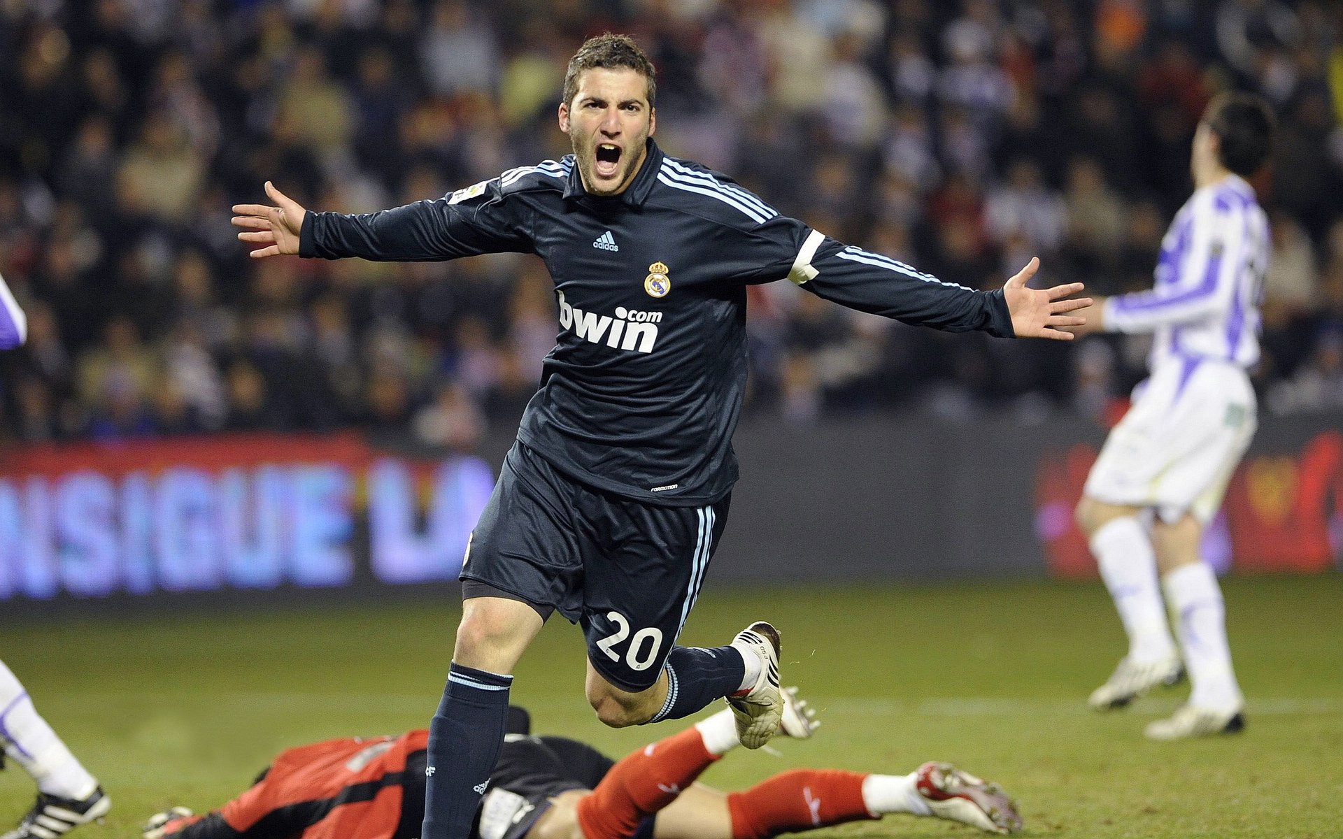 英超争冠之夜,杰伦·格林成为胜负手